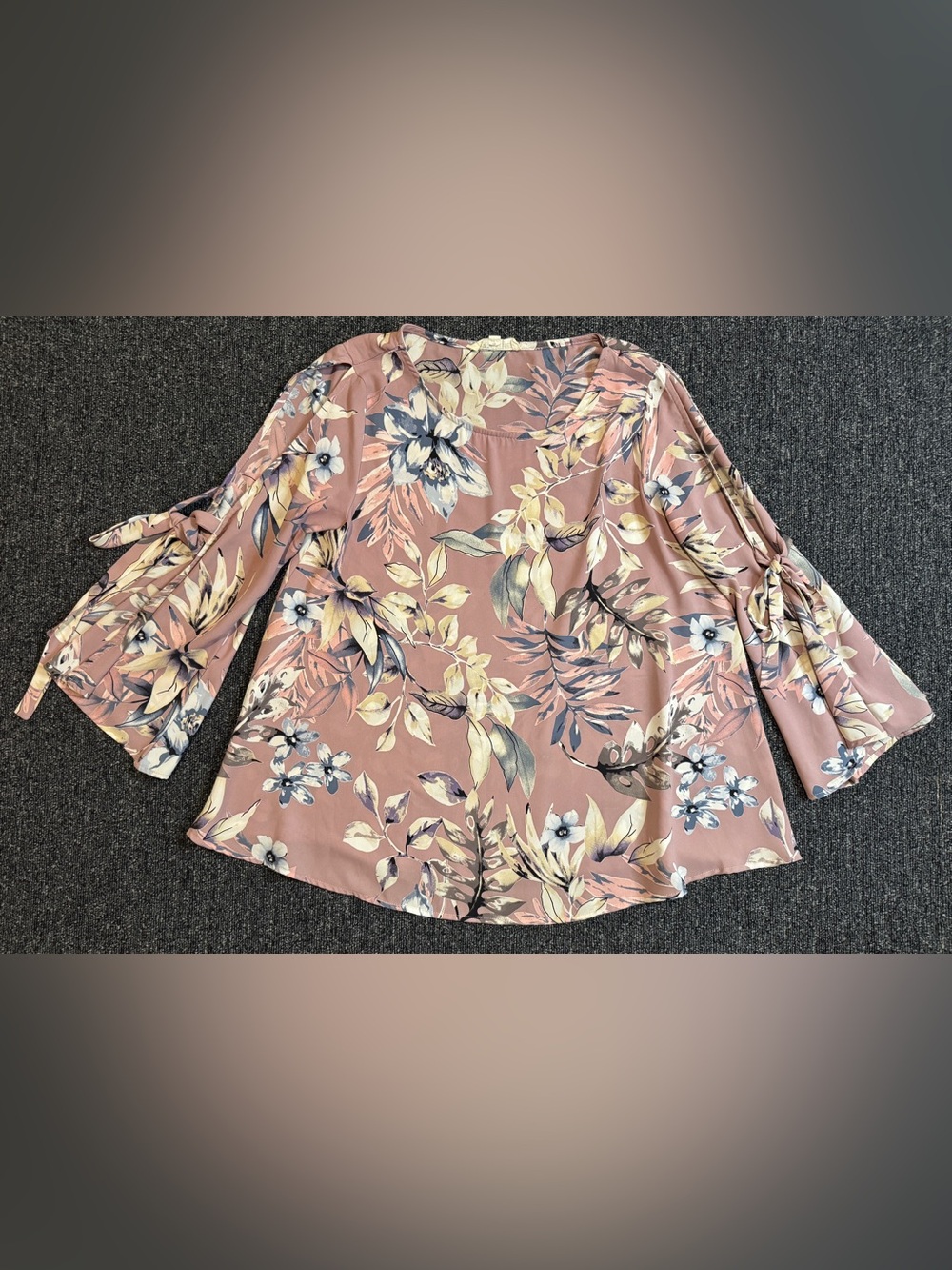 By Together Cottagecore Floral Cold Shoulder Tie Bell Sleeve Blouse‎ Sz Medium